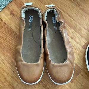 Women’s SAS Radiant Ballet Flat (Hazel) size 10 WW